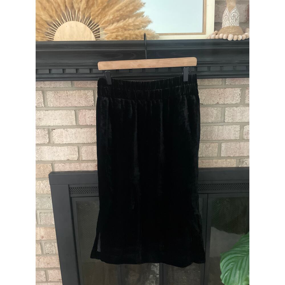 ☀️SALE☀️ J. Crew | Black Velvet Midi Skirt Small Velour Split Leg Velveteen - Picture 2 of 7